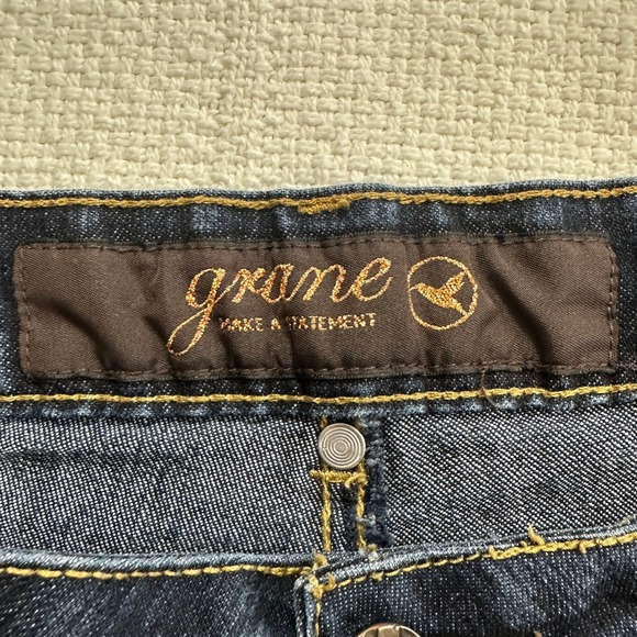 VTG Grane Flare Leg Jeans Dark Wash Hummingbird Embroidered Y2K Denim Junior 9 - Picture 7 of 9